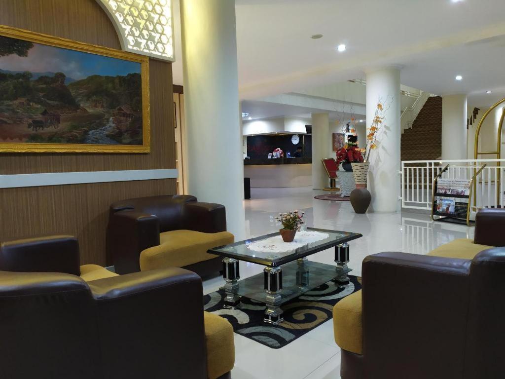 Rangkayobasa Hotel Padang Panjang Bukittinggi Extérieur photo